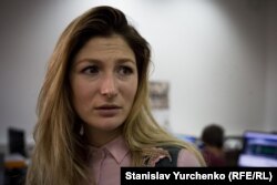 Еміне Джеппар