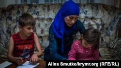 Ескандер (6 років), Айше і Сафіє