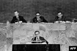 24 septembrie 1973, Kissinger, secretar de stat al Statelor Unite la acel moment, vorbește de la tribuna ONU din New York.