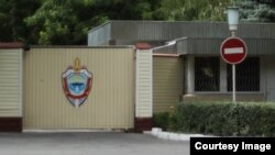 Въезд в ГКНБ.