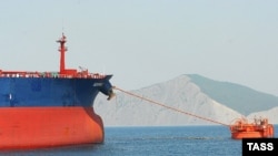 Новороссийскідегі теңіз терминалы. Көрнекі сурет.