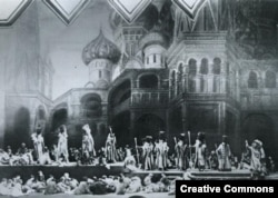 Судьба Бориса Годунова стала темой знаменитых произведений - одноименной трагедии Александра Пушкина и оперы Модеста Мусоргского. Сцена из оперной постановки "Борис Годунов" (1927)