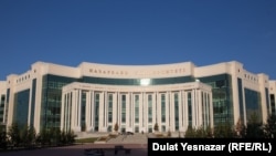 Казакстан. Нур-Султандагы Назарбаев университети. 18-июль, 2018-жыл.