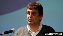 Александар Прокопиев, писател.