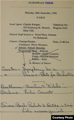 Pagină din programul adnotat al concertului „In memory of Enescu” de la Paris.