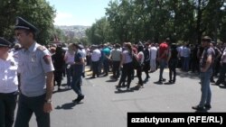 «Գուդվին» ընկերության աշխատակիցները փակել են Բաղրամյան պողոտն, 29-ը մայիսի, 2019 թ.