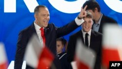 Кароля Навроцького (на фото) підтримала консервативна партія «Право і справедливість», до якої належить Анджей Дуда, який був президентом Польщі два терміни поспіль