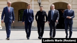 Президент України Володимир Зеленський провів 21 листопада телефонні переговори з європейськими лідерами – канцлером Німеччини Фрідріхом Мерцом, президентом Франції Емманюелем Макроном