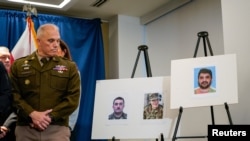 د بریدګر رحمن الله لکڼوال عکس او د دوو امریکايي پوځیانو عکسونه چې د هغه په ډزو لګېدلي