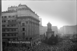 22 decembrie 1989, ora 16:00, rază de soare văzută din sediul Comitetului Central