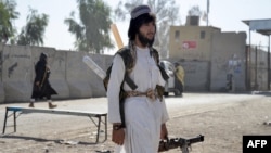 "Талибандын" коопсуздук күчтөрү Ооганстан-Пакистан чек арасына жакын жердеги Спин Болдак чөлкөмүндө. Ооганстан, 15-октябрь, 2025-жыл.