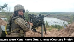 Христина Омельченко, медсестра, служила гранатометницею в ЗСУ. У березні 2024 року отримала важке поранення. Нещодавно повернулась у цивільну медицину