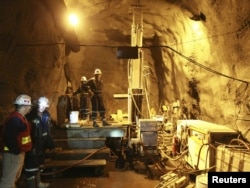 Кумтөр кени