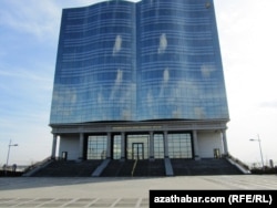 Медиадворец в Ашгабате. 27 января 2011 года.