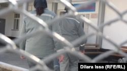 Женщины за решеткой в колонии. Иллюстративное фото. 