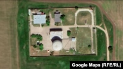 Трасовий радіолокаційний комплекс «Скала-М» біля села Абрикосівка Сакського району Криму. Скриншот супутникової карти Google