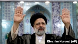 Ebrahim Raisi va fi noul Președinte al Iranului - numărătoarea nu s-a încheiat încă, dar Raisi are o majoritate confortabilă și ceilalți candidați s-au retras.