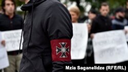 Многие в Грузии не воспринимают Челидзе и его движение всерьез, считая их небольшой группой маргиналов, насмотревшихся видеороликов о нацистах