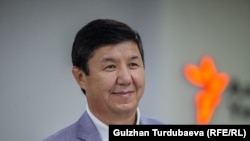 Темир Сариев.