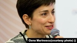 Oana Marinescu.