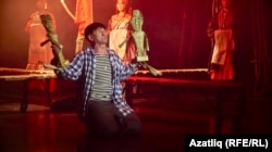 Олег Фазылҗан &quot;Микулай&quot; спектаклендә