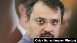 În calitate de ministru al Investițiilor și Proiectelor Europene, Cristian Ghinea a fost coordonatorul Planului Național de Redresare și Reziliență, plan care prevede că România trebuie să facă peste 150 de reforme până în 2026.