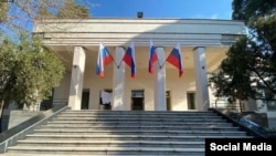 نمایی از ساختمان سفارت روسیه در تهران