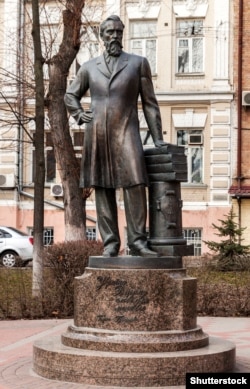 Пам’ятик Борису Грінченку в Києві