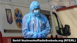 За даними МОЗ, госпіталізували 419 людей, одужали – 2 292. Померли 70 людей