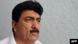 جميل اپرېدی وايي، پر ورر یې د پورې شویو تورونو له وجې د دوی ټولنیز ژوند اغېزمن شوی.