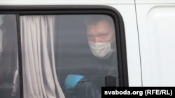 Яўген Разьнічэнка пасьля затрыманьня, 30 траўня, архіўнае фота