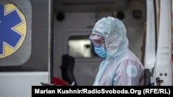 Минулої доби шпиталізували 4 709 людей, одужали – 10 722