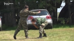 Iza rampe zatvorenog paramilitarnog kampa na Zlatiboru