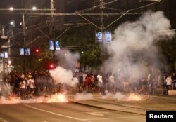 Ciocniri între poliție și protestatari la Belgrad. 15 august 2025