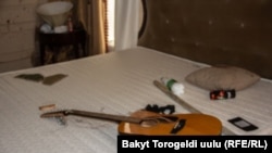 Кой-Таштагы Алмазбек Атамбаевдин үйү.