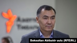 Равшан Жеенбеков.