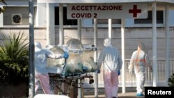  Spitalul Spallanzani din Roma, secția specială pentru cei care suferă de Covid-19, 17 martie 2020