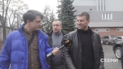 «Схеми» намагалися отримати від експрокурора відповідь бодай на якесь із питань вже після засідання, але у відповідь він лише мовчки посміхався