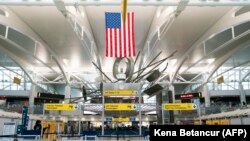 د امریکا د جان ایف کنډي هوایي ډګر د ترمینل یوه څنډه