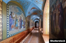 Підземний храм на честь Іова Почаївського на території Почаївської лаври. Місто Почаїв Кременецького району Тернопільської області