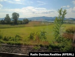 Вигляд з вікна потяга, що прямує з Варшави до Мюнхена