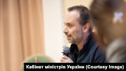 «Ці додаткові кілометри навантаження на державний бюджет не збільшують», заявив Перцовський