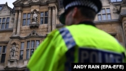 Британська поліція затримала 32-річного Крістофера Беррі та 29-річного Крістофера Кеша (фото ілюстраційне)