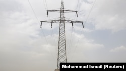 یکی از پایه های انتقال برق ازبکستان به افغانستان 