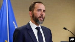 Справа Сміта стосується ймовірних порушень закону Хетча