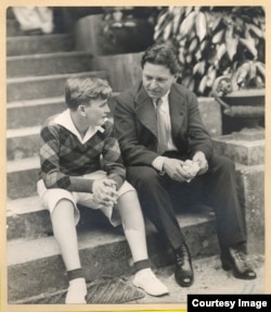 George Enescu și Yehudi Menuhin, New York.