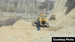 Ак-Сай - Көк-Таш жолунуну курулушу. Баткен, 12-январь, 2014