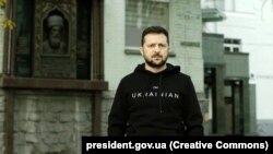 Президент України Володимир Зеленський під час відеозвернення до корінних народів Росії. Київ, 29 вересня 2022 року