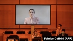 Оппозициянын лидери Светлана Тихановская БУУнун Адам укуктары боюнча кеңешине видео кайрылуу жасап жатат. 18-сентябрь, 2020-жыл.