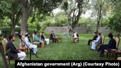 محمد اشرف غنی رئیس جمهوری افغانستان حین دیدار با هیئت ولسی جرگه در کابل. June 08 2020